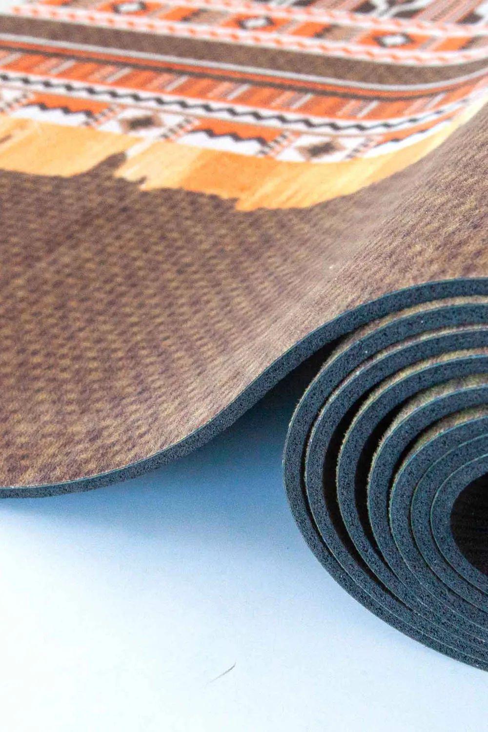 BAYA Yoga Mat Kente -> Colorful BAYA Yoga Mat for a Stylish Practice