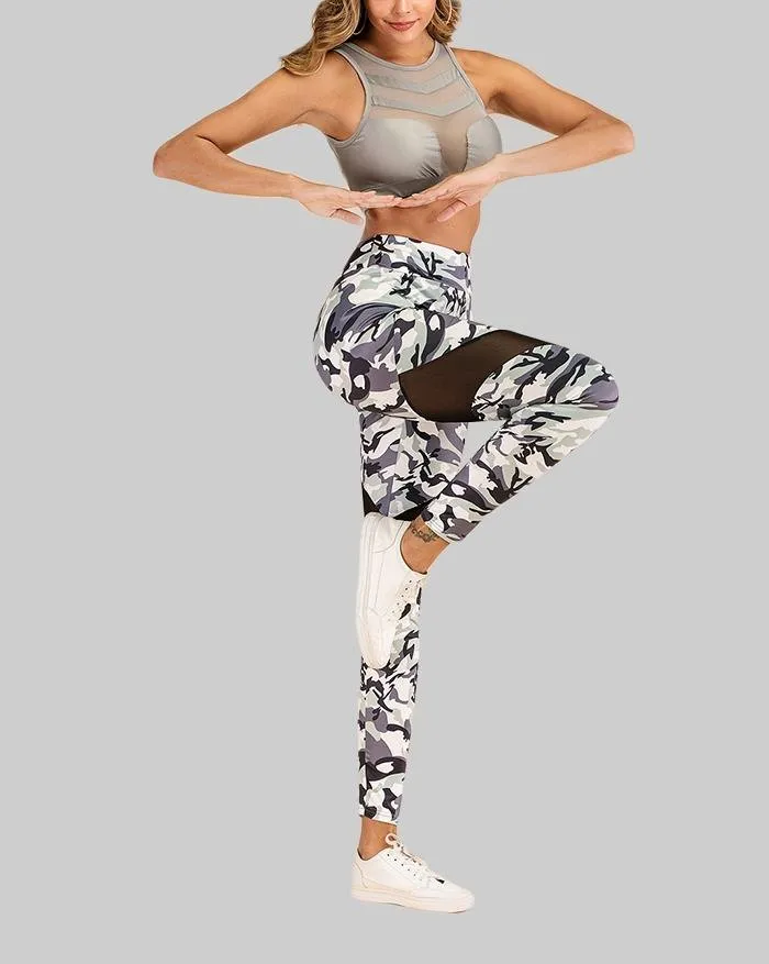 Leggings de yoga con estampado de camuflaje de malla transparente