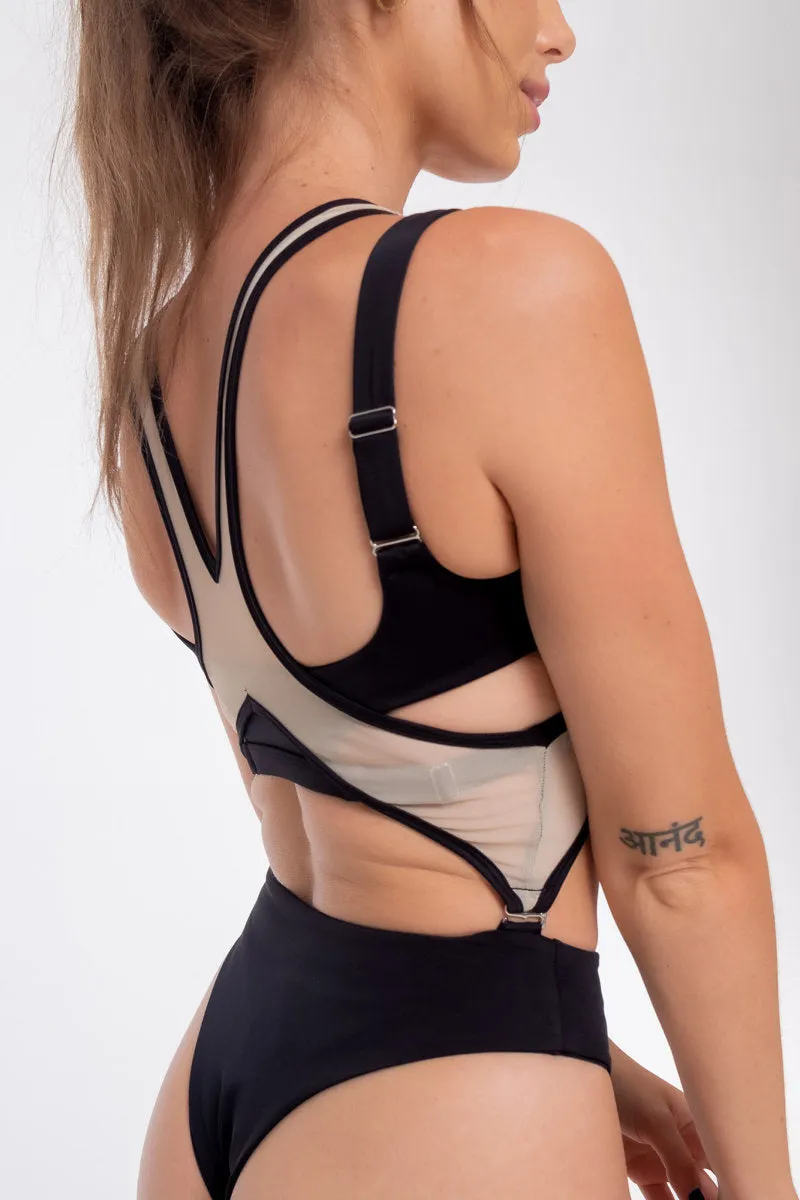 Nona Perkasa Orchid Body Harness - Black/Sand: Buy Now